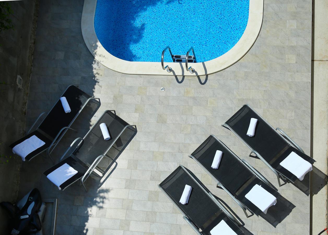 Apartments Nemira Exclusive Omiš Exterior foto